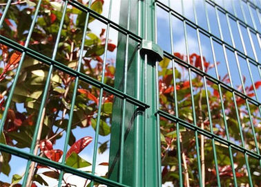 656 RAL 6005 Outdoor Double Loop Wire Fencing Heavy Duty Smooth Surface