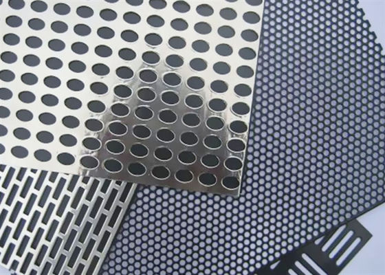 Geslagen Metaal 2mm Geperforeerde Draad Mesh Square/de Hexagonale Grills 4x8 van de Gatenspreker