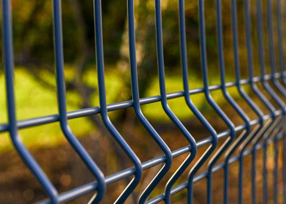 Gegalvaniseerde driehoek gespannen gaas hek voor de tuin 1.8 * 2.5m