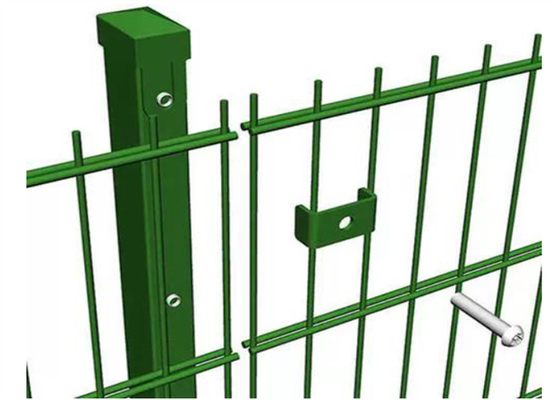 Warm gedompelde gegalvaniseerde dubbellusdraad omheining voor tuinen 55 * 100mm mesh gat