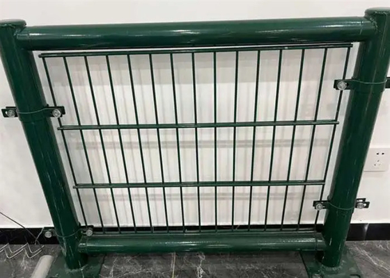Gegalvaniseerde dubbellusdraad omheining voor de industrie 75*150 mm gat