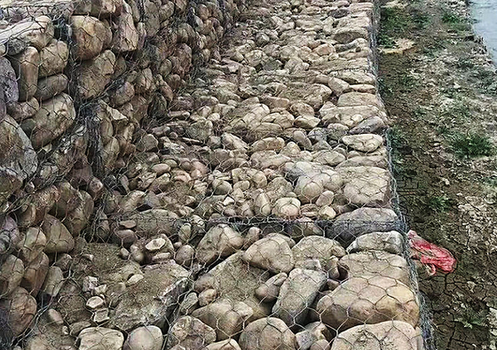 Gavaniseerde gabion stenen kooien voor het voorkomen van het breken van rotsen 2*1*1m