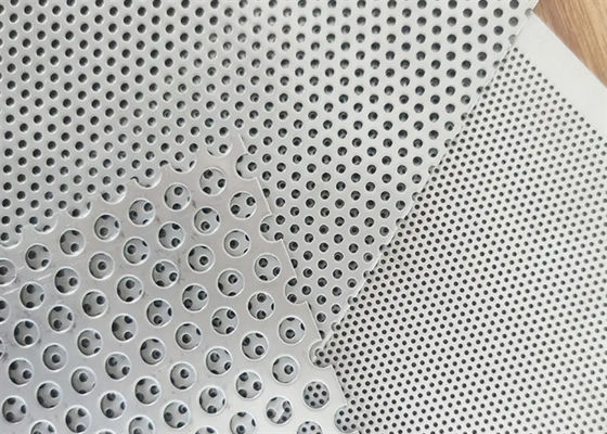 Lange 100-2500 mm geperforeerd gaas in koolstofarm staal