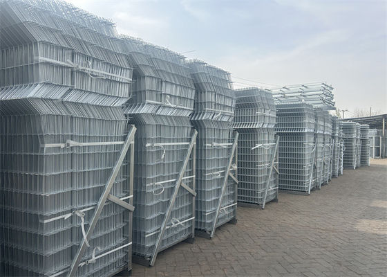 Triangle Wire Mesh hek paneel met 50 * 200mm mesh gat voor school / tuin