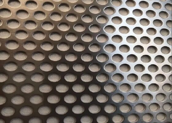 Decoratief geperforeerd gaaspaneel voor privacy screening akoestische behuizing