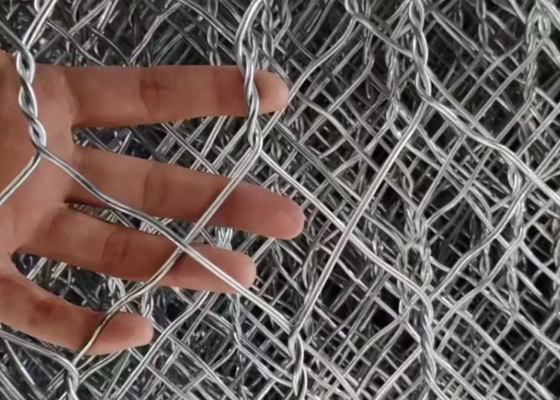 Gegalvaniseerde Gabion Box Stone Cage voor rivierbescherming 2*1*1m
