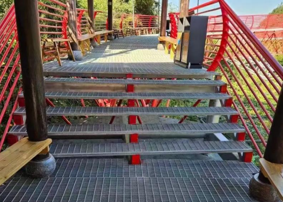Gegalvaniseerd getand stalen rooster vloer voor traptrede 40x5mm