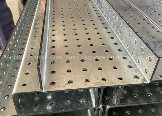 Geperforeerde Deur 103mm Metaalstaal de Steun van de 20mm Hoogtelateibalk