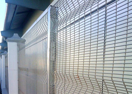 60x60mm 358 Mesh Fence Hot Dip Galvanized/Macht Met een laag bedekte Draad voor Luchthavenveiligheid